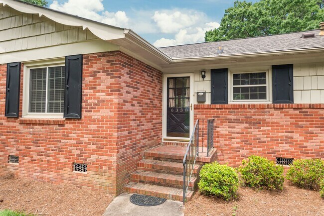 Building Photo - 3 Bedroom Home in South Charlotte