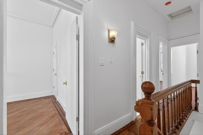 Building Photo - 701 Bergen Ave