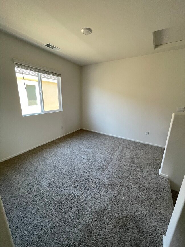 Building Photo - 14063 Starlene St
