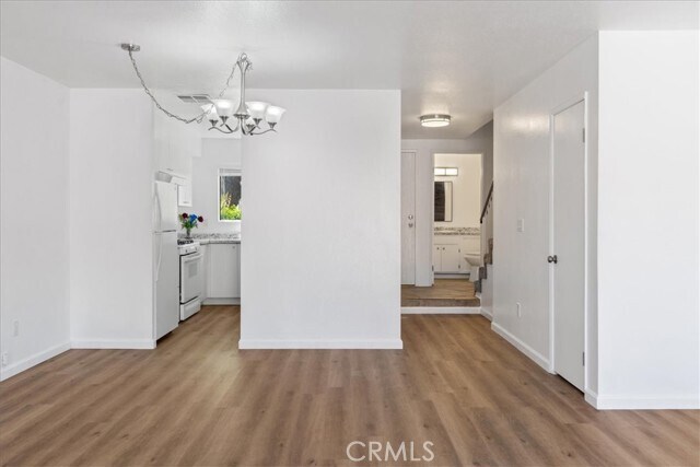Building Photo - 162 Tamarisk St