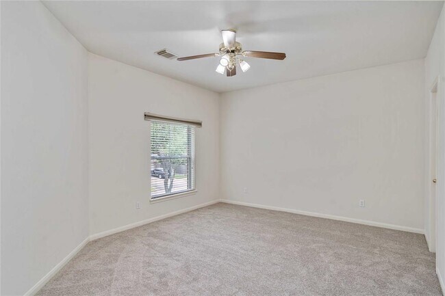 Building Photo - 4415 Greystone Way