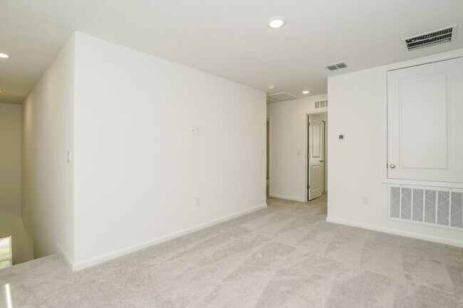 Building Photo - 1212 Belle Isle Ln