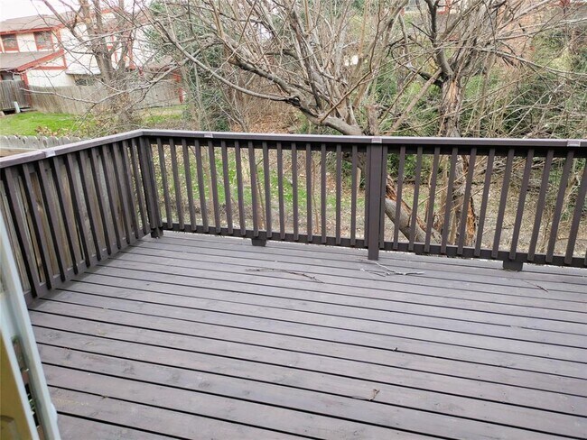 Building Photo - 8901 Trone Cir