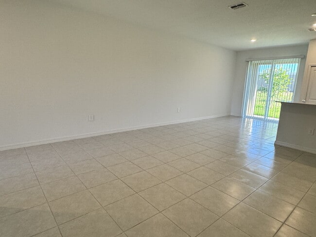 Building Photo - 9333 Bonita Mar Dr