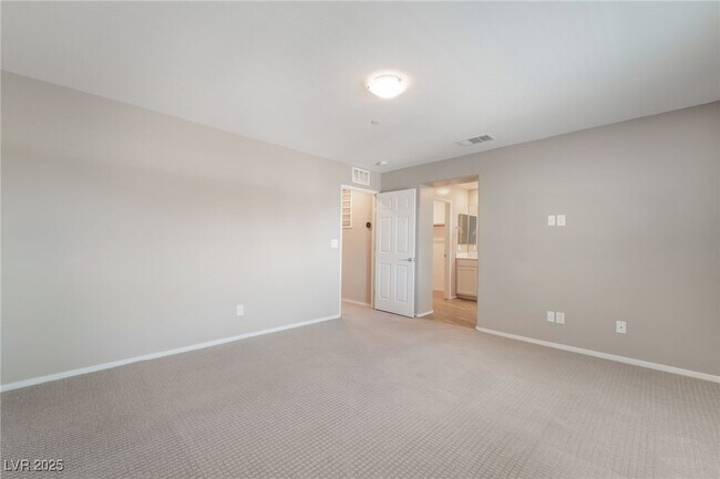 Building Photo - 25 Lomita Heights Dr