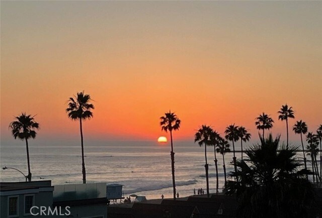 Building Photo - 621 N Pacific St