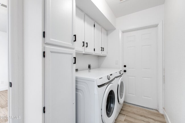 Building Photo - 1112 N 87th St