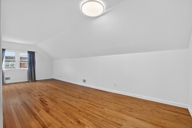 Building Photo - 16 Crossgate Rd