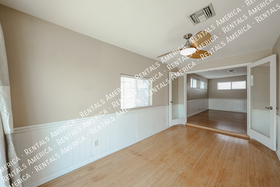 Building Photo - 3935 S Beck Ave