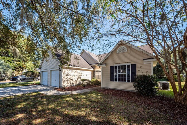 Building Photo - 3 Bedroom, 2 Bathroom Home in Whitehall - North Charleston