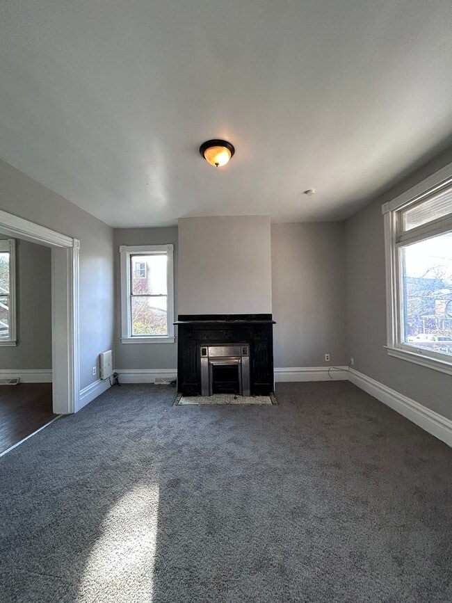 Building Photo - 3BR Single-Family Home + Office | Garage | Fresh Updates| Perrysville Avenue