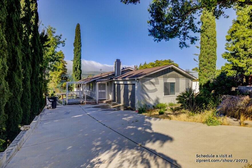 Primary Photo - 14520 Hardtree Dr