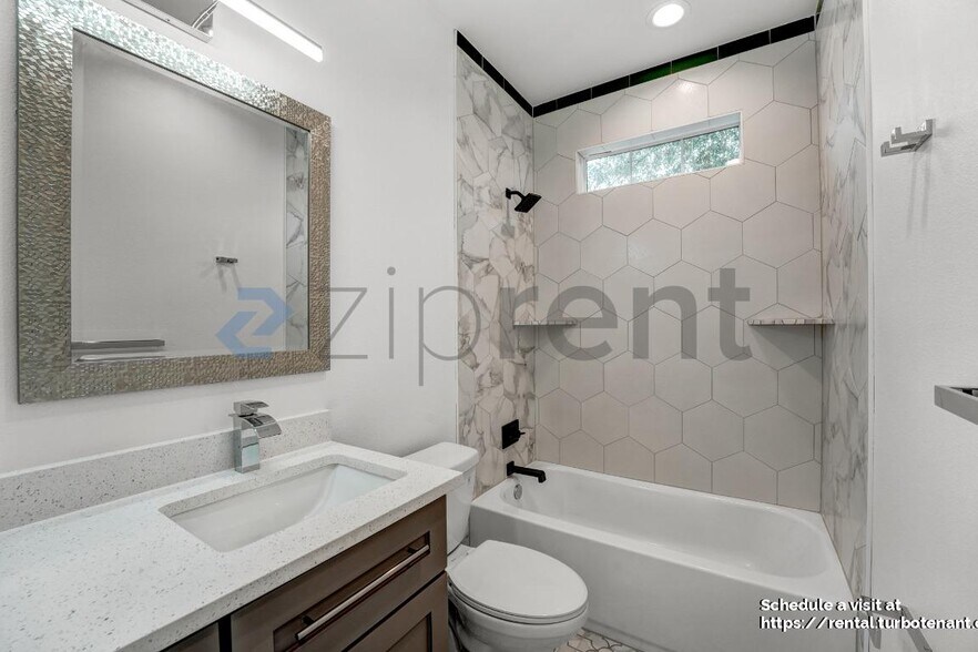 Building Photo - 124 S Mockingbird Cir