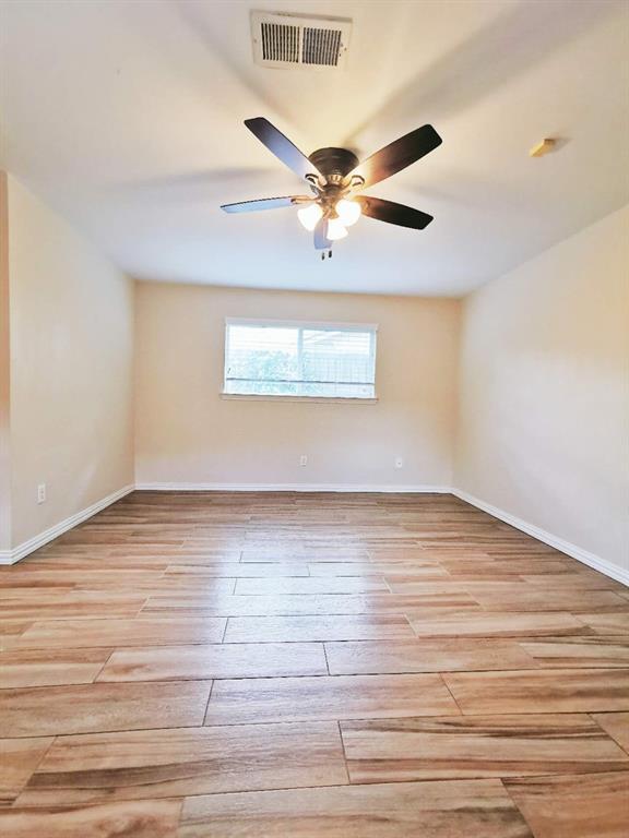 Building Photo - 10307 Cedarhurst Dr