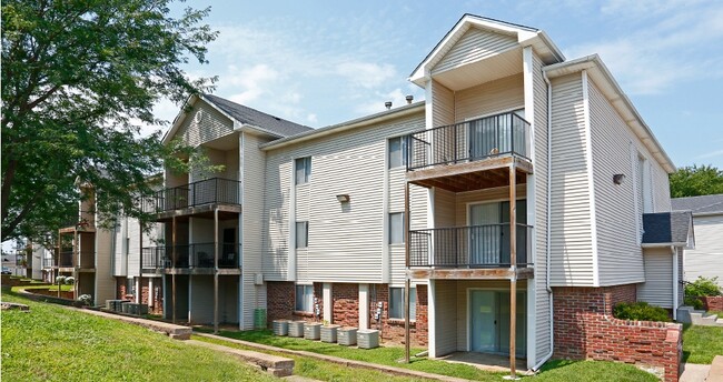 Building Photo - Kensington Woods Apartments