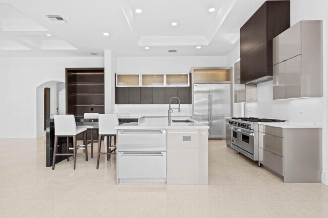 Building Photo - 861 Nafa Dr