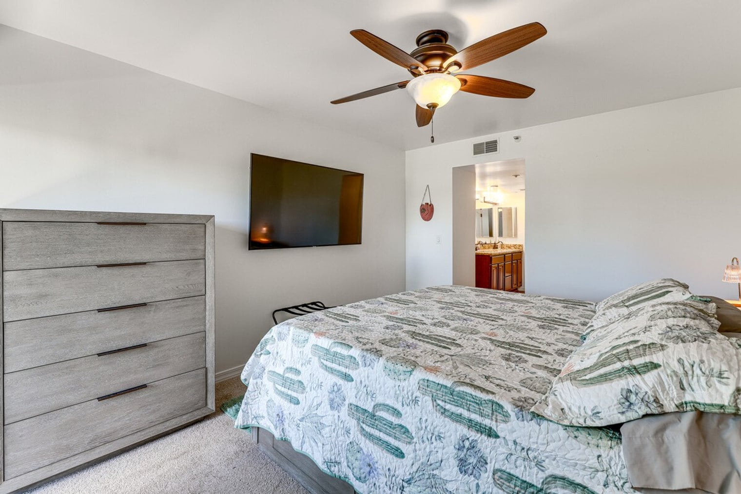 Building Photo - 7910 E Thomas Rd