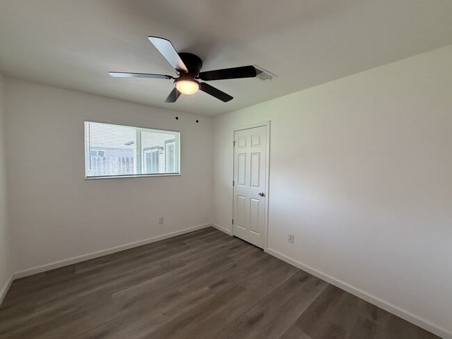 Building Photo - 2616 Casita Dr
