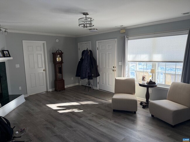 Building Photo - 136 Goldenrod Ct