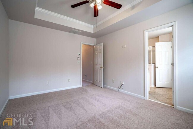 Building Photo - 1732 Highlands View Dr