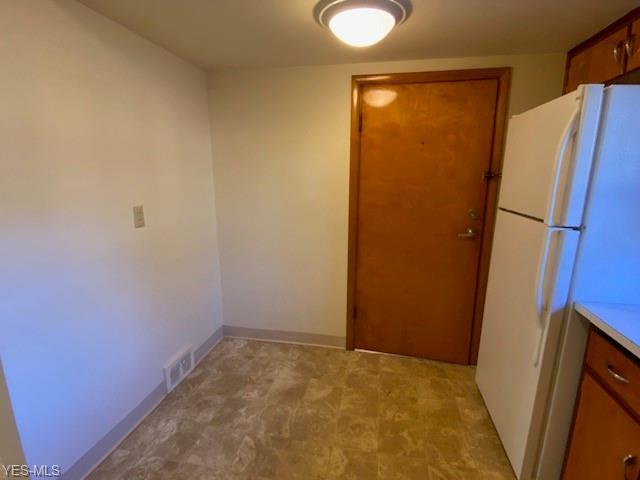 Building Photo - 2855 Morewood Rd