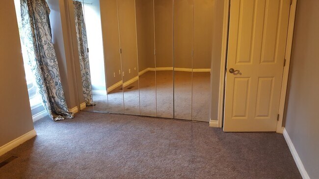 Bedroom Closet & Window - 675 Randolph St