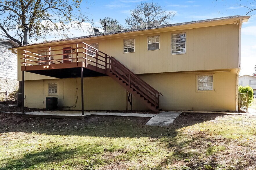Building Photo - 1632 Maralyn Dr