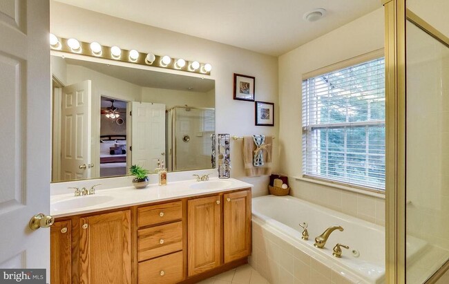 Building Photo - 3928 Bryant Park Cir