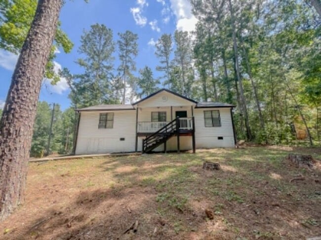 Building Photo - 7155 Pineneedle Dr SW