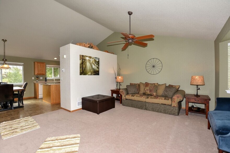 Building Photo - 403 Peyton Dr