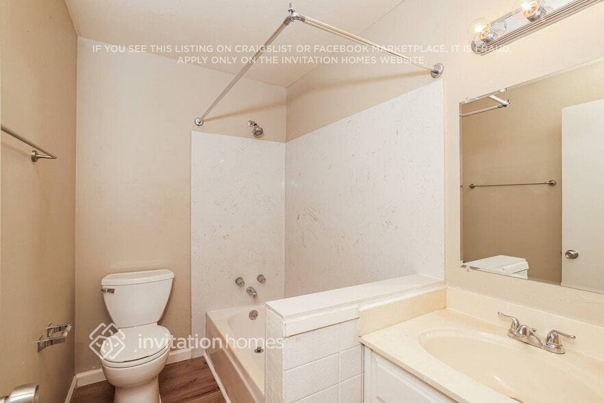 Building Photo - 2156 Cormorant Dr