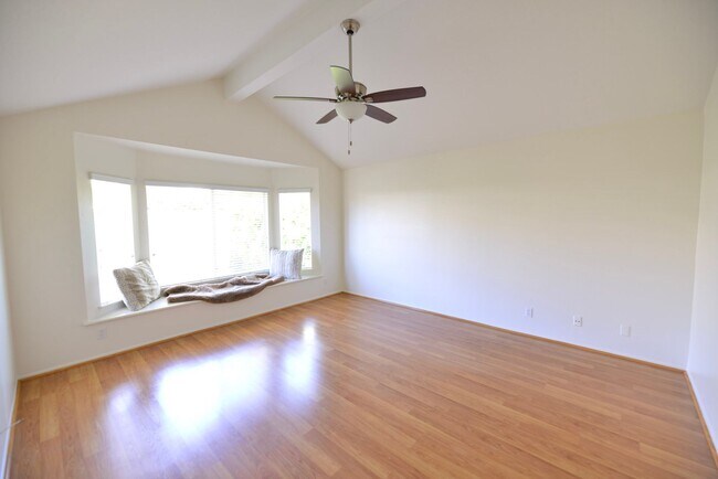 Building Photo - Charming 3 Bedroom, 2.5 Bath Home in Marbl...