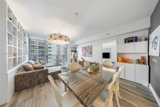 Building Photo - 488 NE 18th St