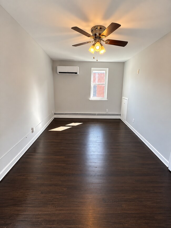 Building Photo - 1510 Dornton Ave