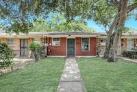 Building Photo - 7213 Ken Knight Dr W