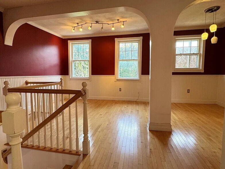 Building Photo - 22 Pembroke St