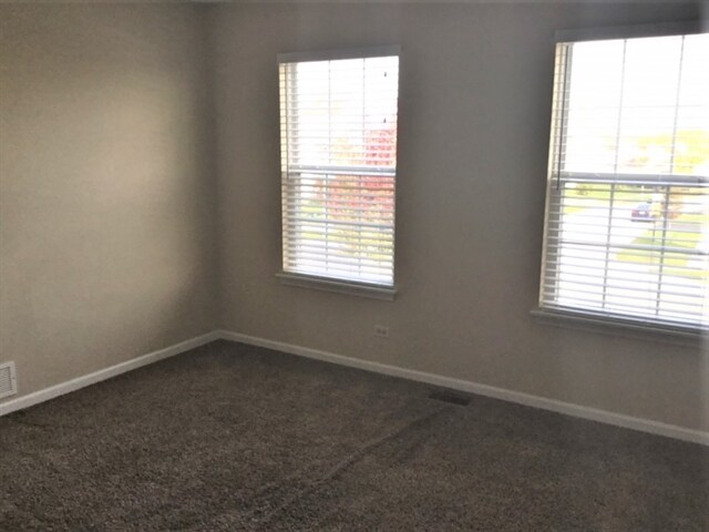 Building Photo - 185 E Silver Oaks Dr