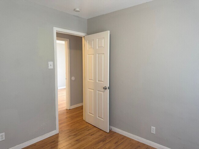 Building Photo - Welcome to 5810 Timberrock!