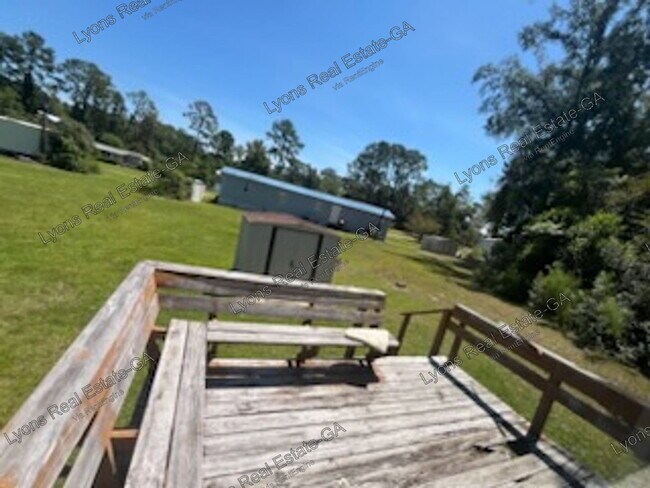 Building Photo - 1632 Pine Top Trail