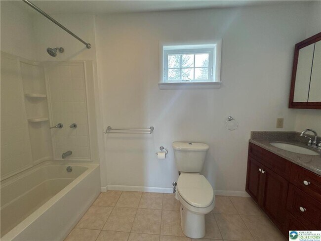 Building Photo - 3676 Lower Saucon Rd