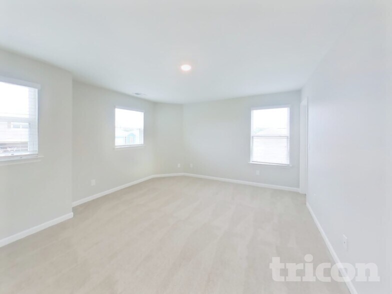 Building Photo - 2918 Beeswax St