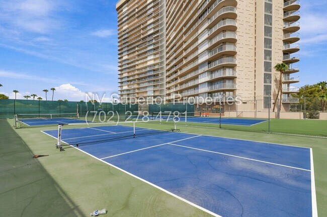 Building Photo - 3111 Bel Air Dr