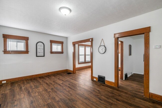 Building Photo - 1017 Mosley Ct SW