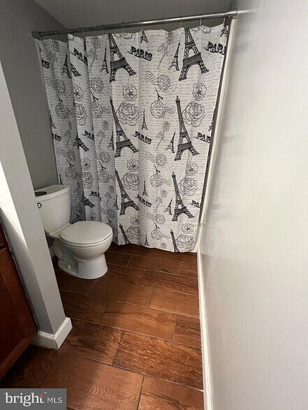 Building Photo - 8671 Greenbelt Rd