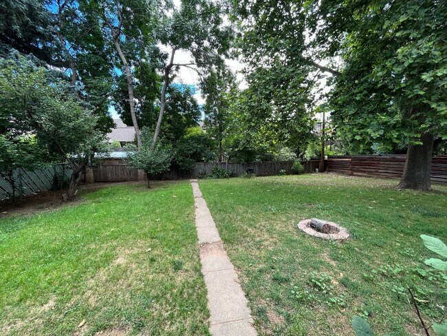 Building Photo - Great Home in Central Fort Collins