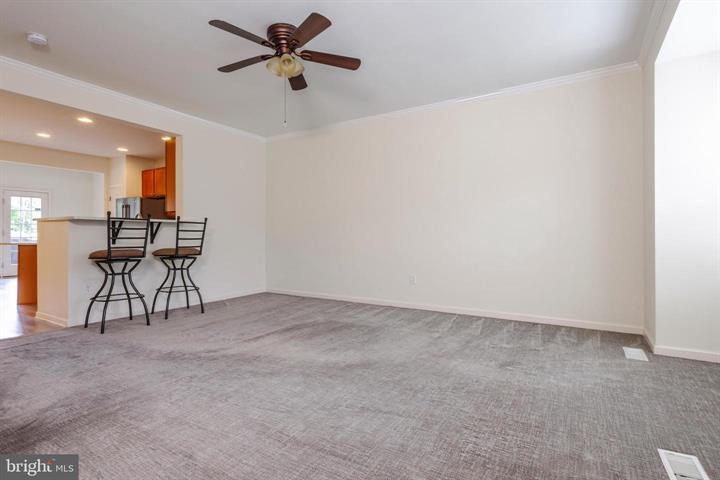 Building Photo - 520 Boxwood Ln