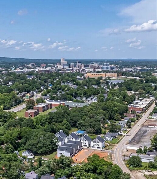 Building Photo - 100 Lepak Ln