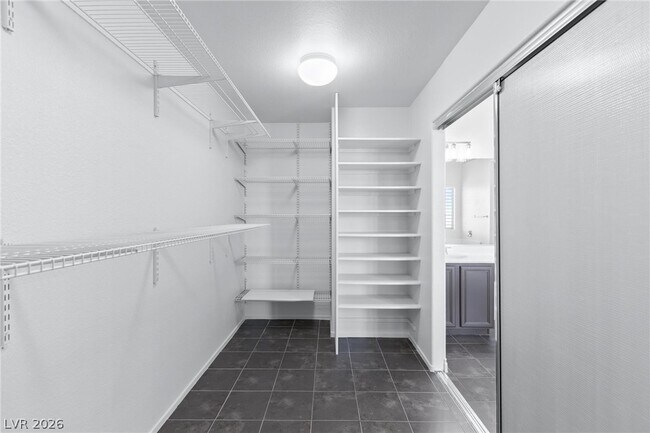 Building Photo - 10980 St Rafael St