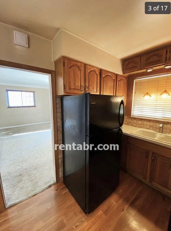Building Photo - Come home to this Two Bedroom Bungalow in ...