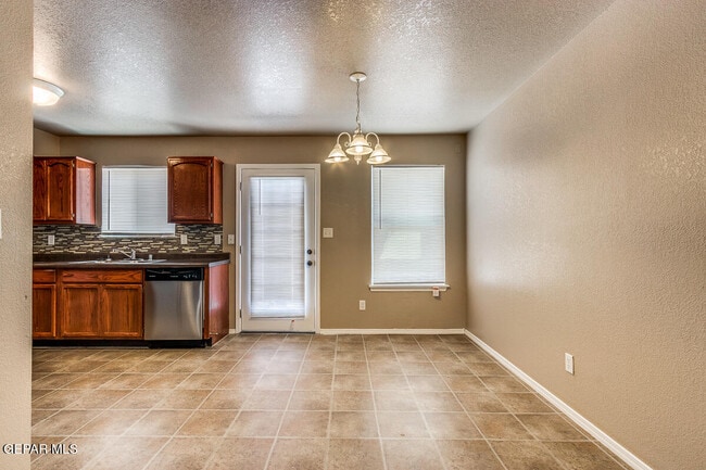 Building Photo - 14236 Gil Reyes Dr